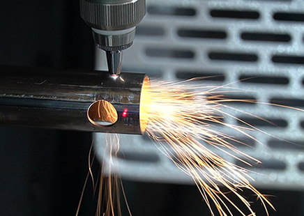 數(shù)控激光切割機報價多少?進來查看激光切割機報價。