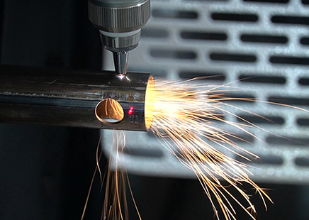 2021年國內(nèi)激光切割機廠家排名,應該選擇哪家的激光切割機？