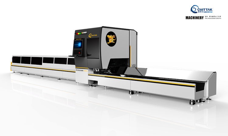 操作激光切割機 操作激光切割機